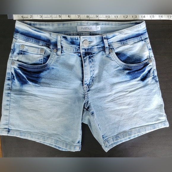 Women's Jean shorts - Picture 6 of 8